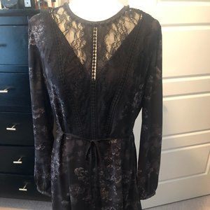 Beautiful Folksy Boho Dress- New with Tags!